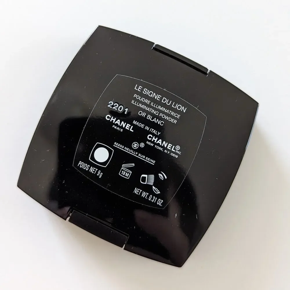 RARE Chanel Le Signe Du Lion Illuminating Powder Or Blanc (full size) - Picture 5 of 9